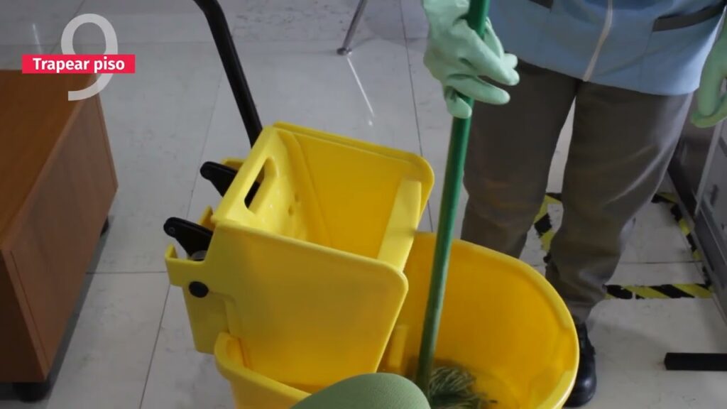 Guía completa sobre procedimiento para limpiar áreas de alto tránsito